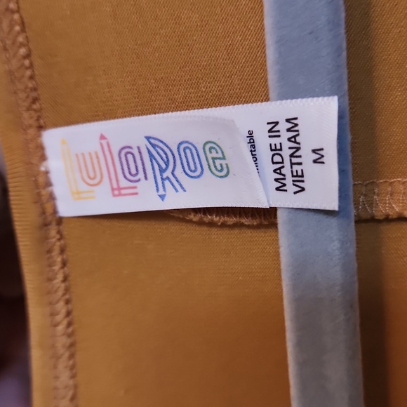 Lularoe Tshirt/Tunic - Picture 3 of 3